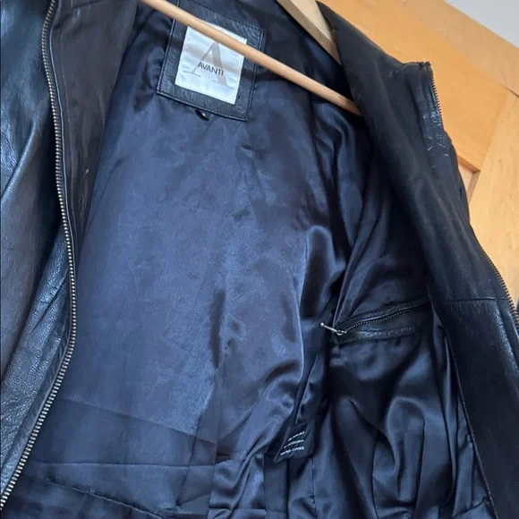 Avanti Black Leather moto Jacket women’s size S - Picture 8 of 10